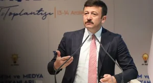 Hamza Dağ: “İzmirlilerin Beklentisi Başkanlıktan İstifa”
