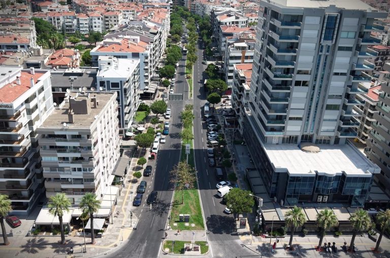 Girne Bulvarı’ndaki yenileme çalışmaları tamamlandı