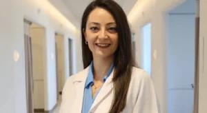 ‘Sağlıklı bronzlaşma’ algısı gerçeği yansıtmıyor: Uzmandan güneş uyarısı