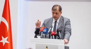 Cemil Tugay: “Bir Süre Daha Bağımsız Kalacağım”
