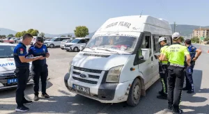 Trafik ve zabıtadan tarım işçi servislerine denetim!