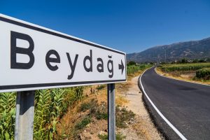 Beydağ’ın yıllardır beklediği yol hizmete açıldı