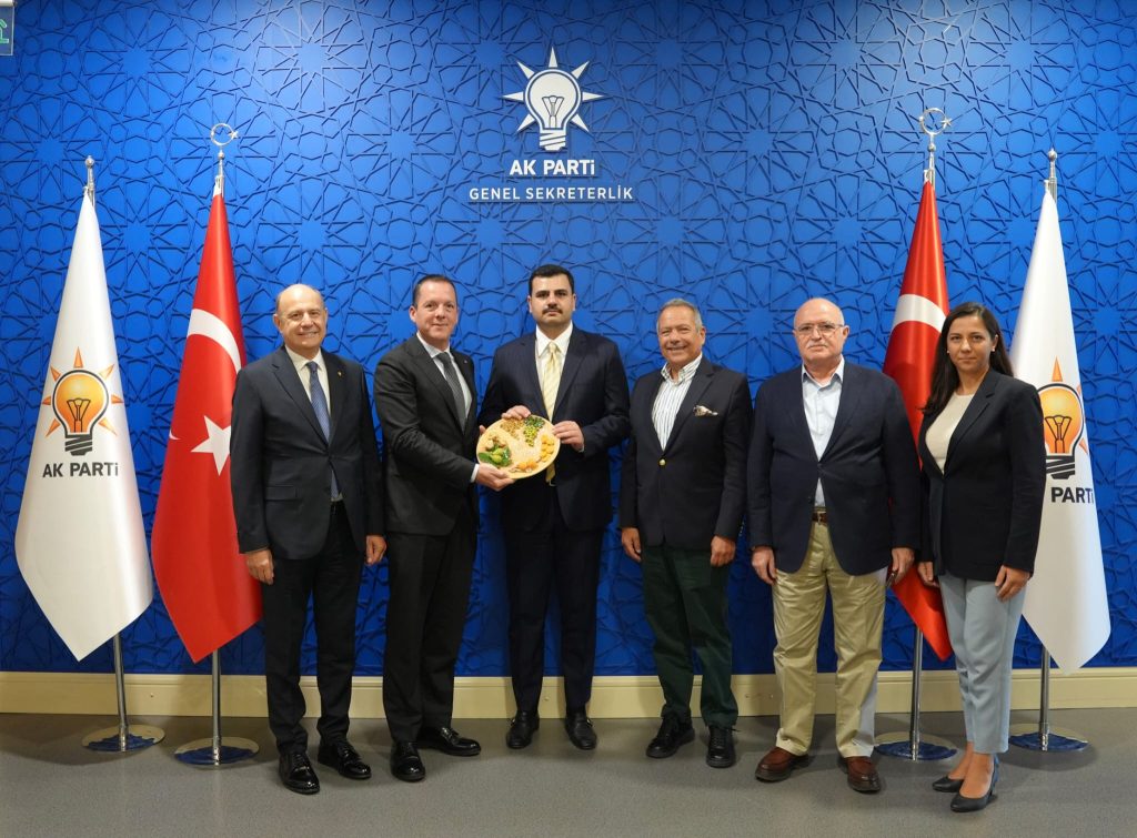 İhracatçılardan 2 milyar dolarlık hedef için destek ziyareti