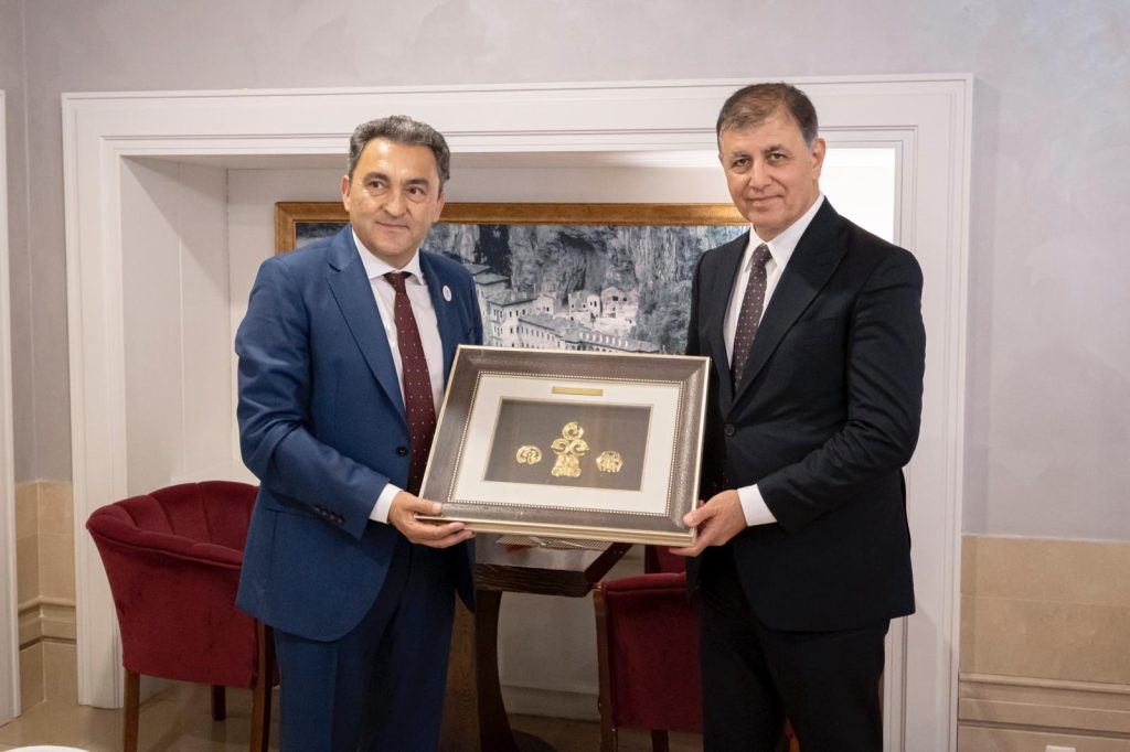 Tugay’dan Kazakistan iş dünyasına İzmir daveti