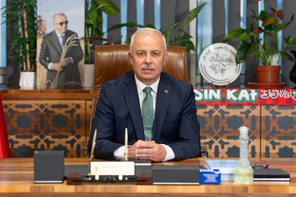 AK Partili Köse’den, Karşıyaka Belediye Başkanı’na sert stad çıkışı!