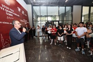 Kasapoğlu: İzmir’in gençliği gururumuz