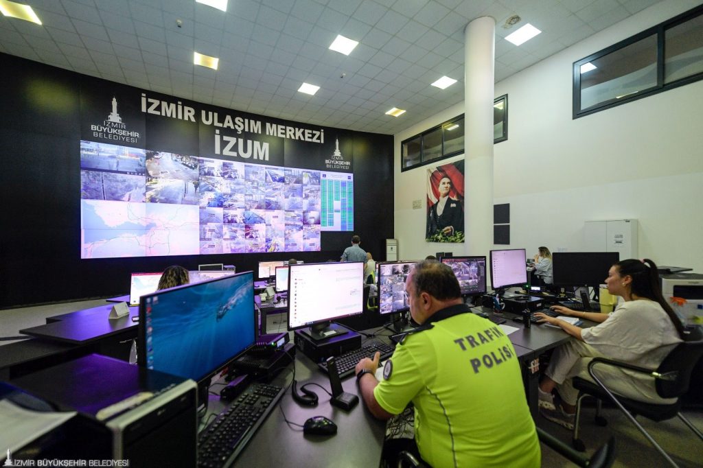 İzmir’de eğitim yılı öncesi ulaşım hazırlığı