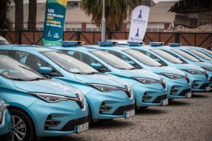 İzmir Büyükşehir Belediyesi Elektrikli Araç Filosunu Büyütüyor
