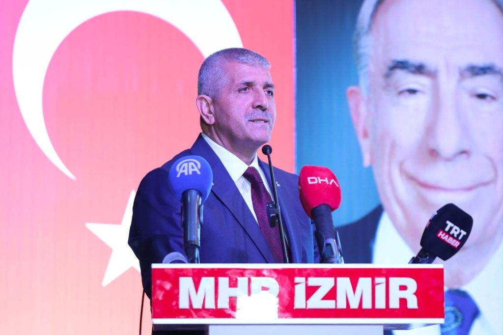 MHP İzmir’de Veysel Şahin yeniden başkan seçildi