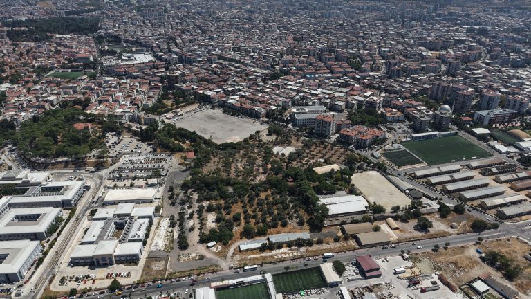Buca’da 22 dönümlük atıl alan gençlik parkına dönüşüyor