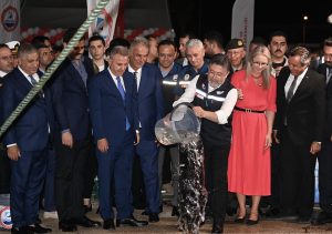 İzmir’de av sezonu başladı: Bakan Yumaklı’dan balıkçılara “Vira bismillah”