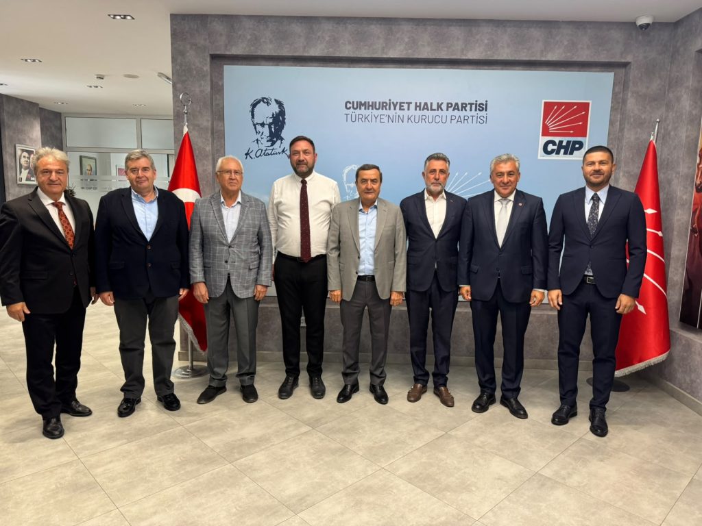 CHP İzmir’de eski belediye başkanları sahaya çıkacak