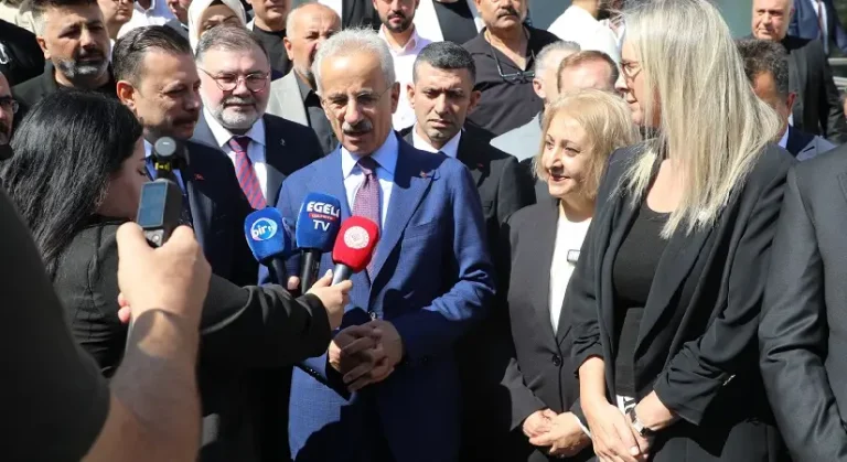Bakan Uraloğlu açıkladı: İzmir’e Ege’nin en büyük veri merkezi açıldı, Menderes-Gümüldür yolu başlıyor