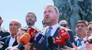 Gümrükçü: İzmir, Kılıçdaroğlu’nu yine bağrına bastı