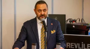 Ünal: Bostanlı Pazarında Kirli Çamaşırlar Ortaya Döküldü!