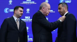 Çiğli Belediye Başkanı Yıldız’ın AK Parti’ye katılımına destek mesajları