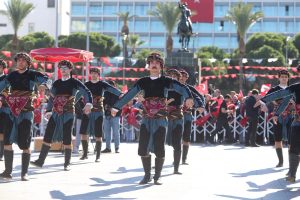 İzmir’de Cumhuriyetin 103. yılı coşkuyla kutlanacak