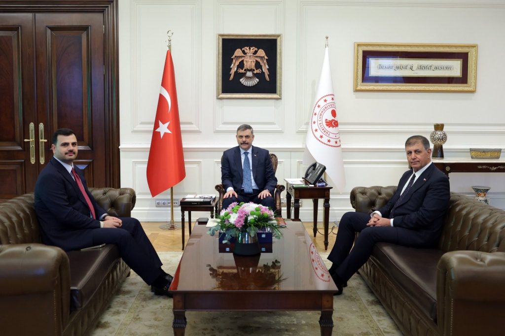 Tugay, İçişleri Bakanı Mustafa Çiftçi ile görüştü