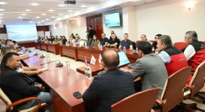 İzmir’de Gıda Denetimleri Masaya Yatırıldı