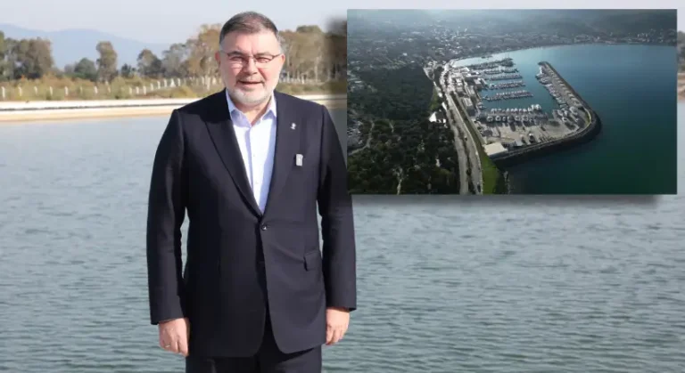 AK Partili Saygılı’dan Yeni Foça Yat Limanı üzerinden eser ve hizmet siyaseti vurgusu!