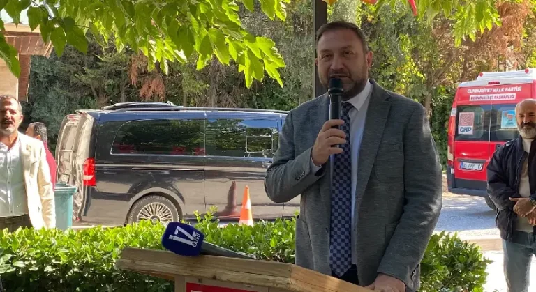 Gümrükçü: İzmir’de Kaleleri Teslim Edenlerden Hesap Soracağız